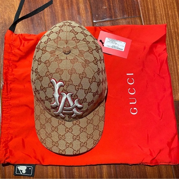 GUCCI x MLB LA AUTHENTIC ANGELS BASEBALL HAT - Picture 2 of 10